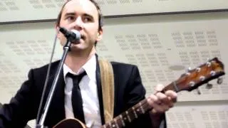 Damien Leith with a beautiful version of the song "Hallelujah" (Australia 2011).