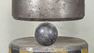 200 tons of hydraulic pressure, can crush the big iron ball?