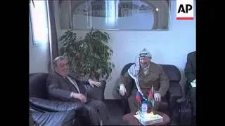 West Bank - Arafat and Primakov address presser