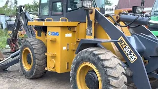 XCMG WZ30-25 Backhoe Loader Equipped with Excavator Bucket and Breaker