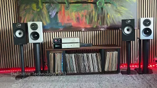 Soundtest - B&W 606 S2 vs. Definitive Technology D11