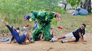 They Could have Fainted from the Frights : Bushman Prank!