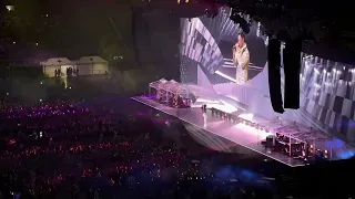 E Raffaella È Mia + dedica - Tiziano ferro live San Siro 2023