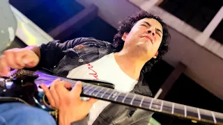 Guns N' Roses - Don't Cry - Pink Floyd - Comfortably numb - Cover by Damian Salazar