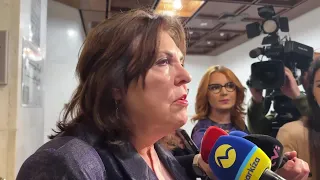 Poslankyňa SNS Dagmar Kramplová odpovedá novinárom na aktuálne politické otázky