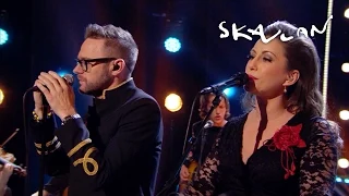 Jocke Berg & Lisa Nilsson - Innan vi faller | SVT/NRK/Skavlan