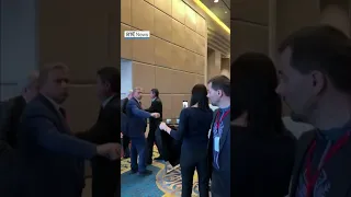Ukraine delegate punches Russian who took flag