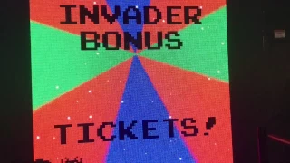 Winning a ton of jackpots from Space Invaders Frenzy!