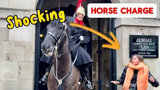 “ NIGHTMARE “ King’s Guard Charges Horse At IDIOT Tourist