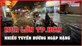 TP.HCM mưa lớn từ chiều đến tối, nhiều tuyến đường ngập nặng | Báo VietNamNet