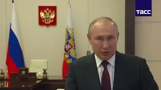 Владимир Путин поздравил работников органов безопасности с профессиональным