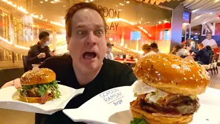 Trying the Most EXPENSIVE Burger at Gordon Ramsay Burger Las Vegas