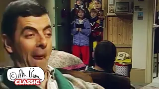 Mr Bean Meets Some CAROLLERS | Mr Bean Funny Clips | Classic Mr Bean