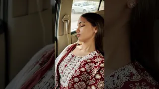 कार में सो रही लड़की के साथ क्या किया  बाइक मैकेनिक ने । Viral Video