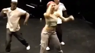 Britney dances to Watermelon Sugar