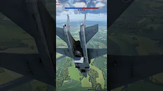 Using the Yak-141’s VTOL Mode to Pull Off Sick Maneuvers | War Thunder