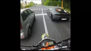 Ktm 690 vs lamborghini huracan