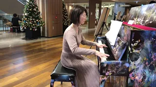 #YAMAHALovepiano#銀座三越#streetpiano 【銀座三越9階】山下達郎　クリスマス・イブを弾いたら『もろびとこぞりて』が聞こえてきた‼️