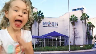 Family Exploring the MOSH in Jacksonville, Florida