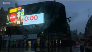 Piccadilly Circus billboard lights switched off for longest time since the Blitz