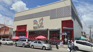 GUYANA: SHOPPING AT BOUNTY SUPERMARKET, REGENT STREET, GEORGETOWN