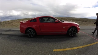 2012 Challenger SRT8 vs Mustang 5.0