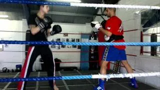 Coach Avp & Darren Chapman | Fundamental Kickboxing Flow Combination