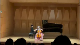 Cellist Hee-Young Lim plays Liszt Liebestraum