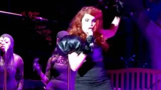 Paloma Faith - Upside Down live Manchester Apollo 31-10-10