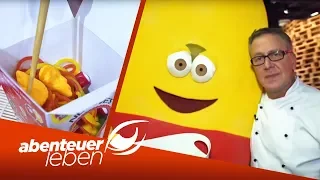 Dirk Hoffmann on Tour: Die neuesten Snacks auf der Süßwarenmesse | Abenteuer Leben | kabel ein