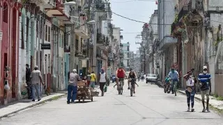 ES PELIGROSA CENTRO HABANA ? Yo entré y pasó eso ... #cuba2022