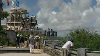 Two Lovers Point, Guam by Asiatravel.com