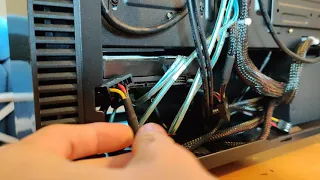 How to fix pc stuck in bios/motherboard Splash screen