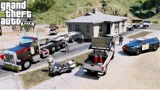 Heavy Haul Truck Towing An Entire House in GTA 5