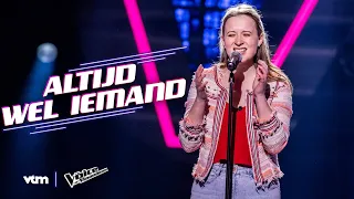 Rosann - 'Altijd Wel Iemand' | The Blind Auditions | The Voice van Vlaanderen | VTM