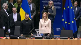 Zelensky welcomed by a standing ovation in the European Parliament | AFP