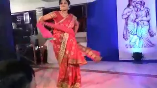 Bhabhi dance on Dever ki shadi(1)