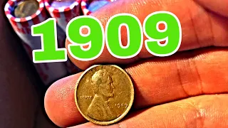 1909 Wheat Penny FOUND Coin Roll Hunting Bank Box