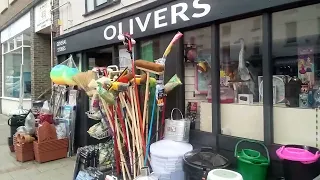 Newtown, Wales, UK. A look at the shops and Wetherspoons pub ! 8 May 2024 15:13