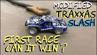 Traxxas Slash vs Team Associated Short Course Racing