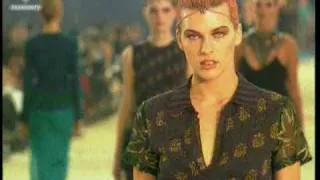 fashiontv I FTV.com - FASHION IN FILMS MILLA JOVOVICH