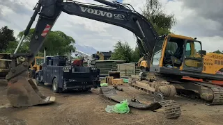 service and maintain an excavator undercarriage