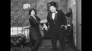 Charlie Chaplin's The Rounders (1914): Early Slapstick Mastery - A Timeless Comedic Gem!