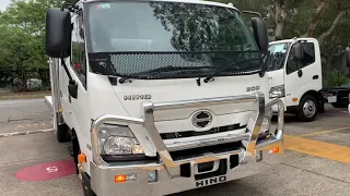 Hino Truck Sydney Australia - Hino 300 Series - 616 Crew Cab Alloy Tray Toolbox - Australia
