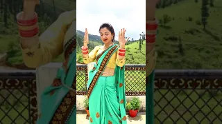Oye Hoye Sharma Gai Ka || Phone Kaat di Mummy aa gai ka..!!😳 Trending Song #Shorts #MeghaChaube