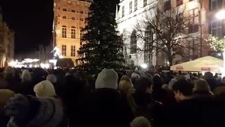 Najbardziej wzruszający moment wiecu po śmierci prezydenta Adamowicza w Gdańsku