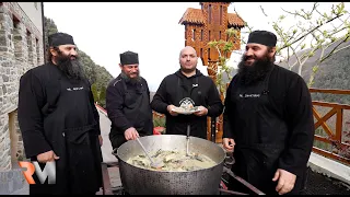 Pește aghioritic: Secretul gastronomic al călugărilor de la Schitul Lacu dezvăluit de Chef Petrescu