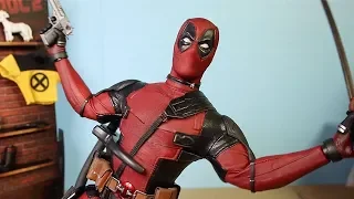 ЖИВОЙ ДЭДПУЛ У МЕНЯ НА СТОЛЕ Deadpool HotToys