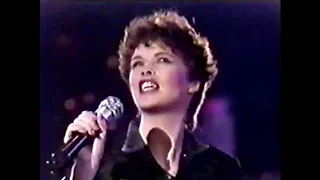 Sheena Easton - A Little Tenderness (Solid Gold '82)