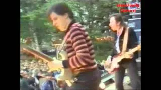 Hurriganes - It Ain't What You Do (Live in Linnanmäki 1983)